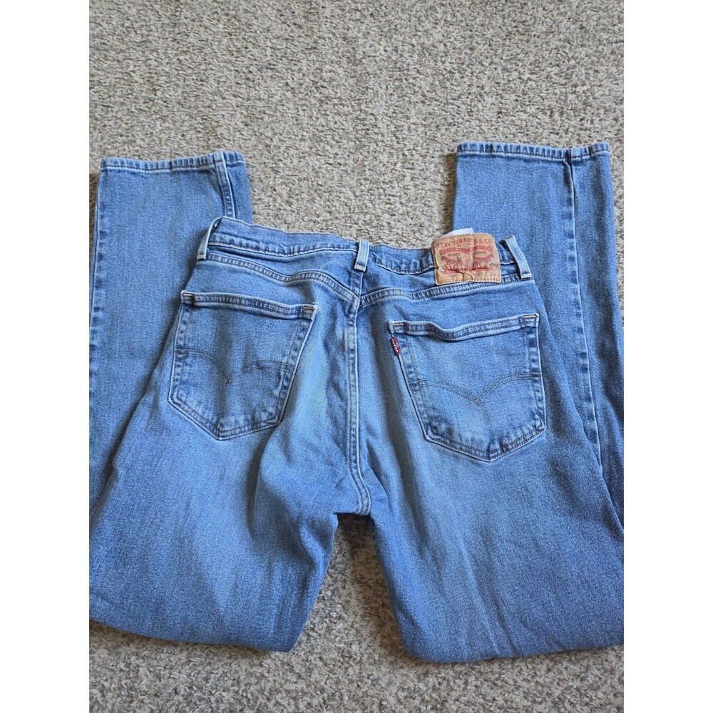 Levi's Jeans - Picture 2 of 3
